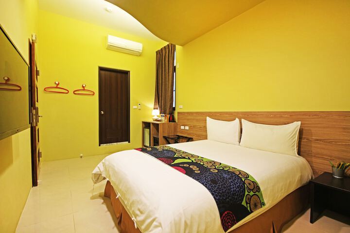 Room 18 of 57