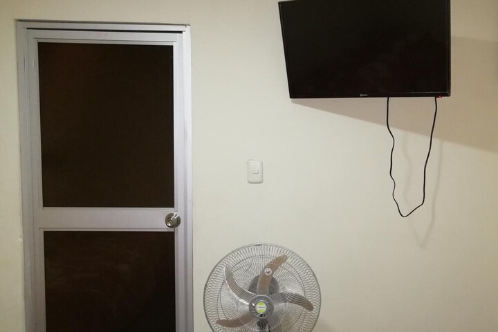 Room 13 of 26