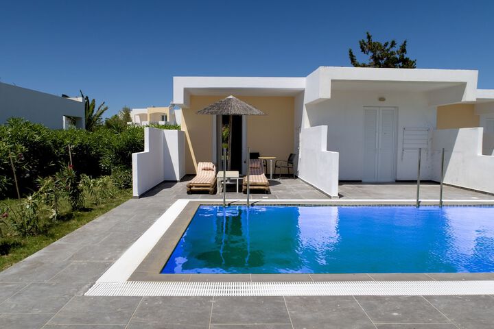 Pool 72 of 229