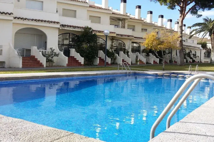 Pool 6 of 11