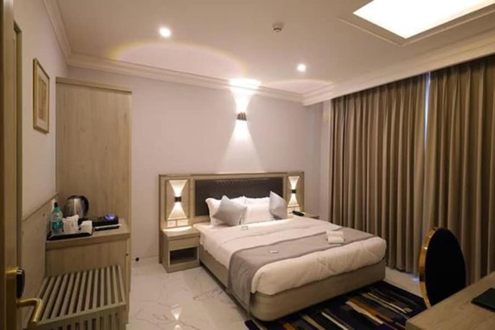 Fabhotel Prime Hampton by IcS