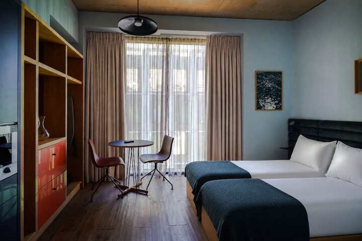 Room 26 of 71