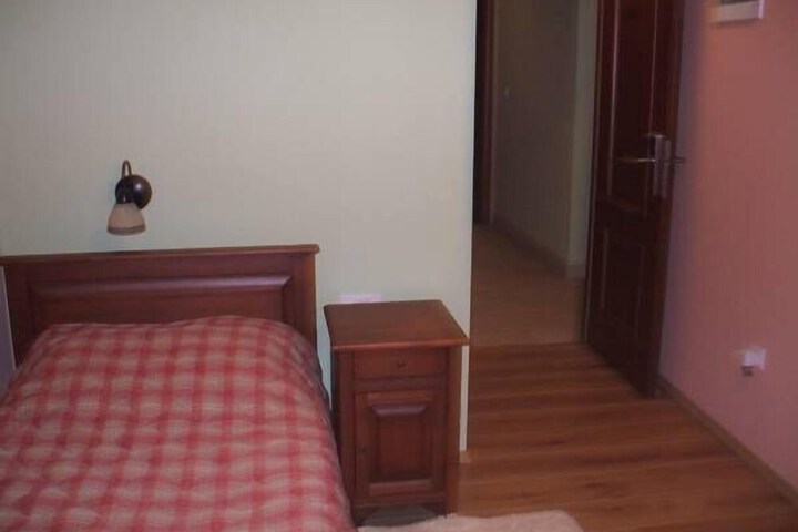 Room 4 of 58