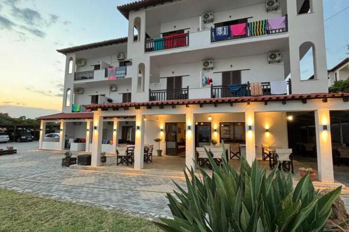 Hotel Avra
