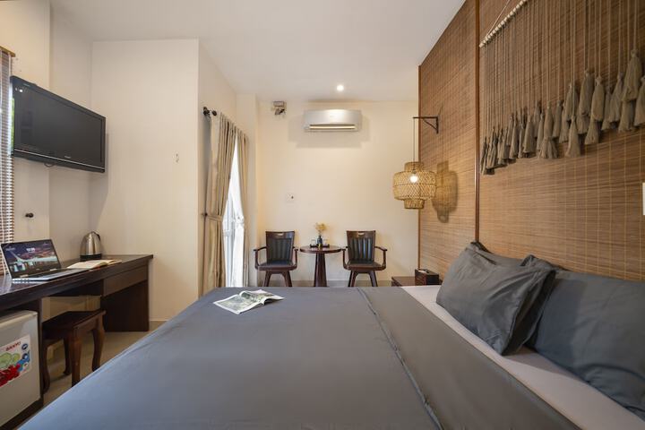 Room 18 of 22