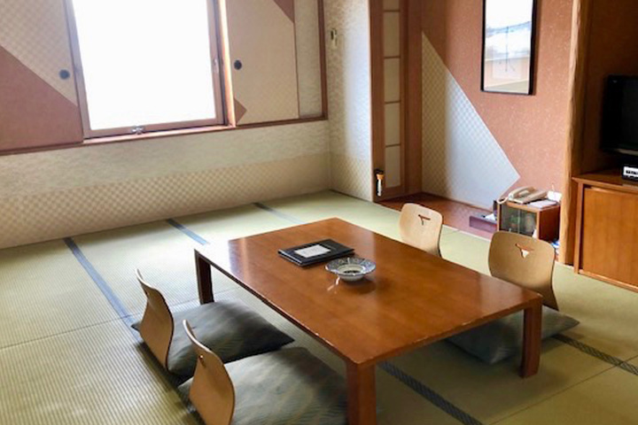 Room 26 of 34