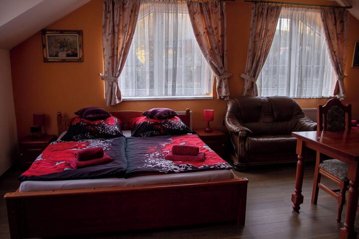 Room 18 of 66