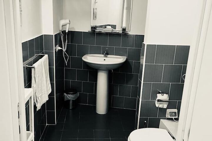 Room 55 of 61