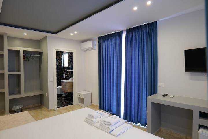 Room 26 of 95