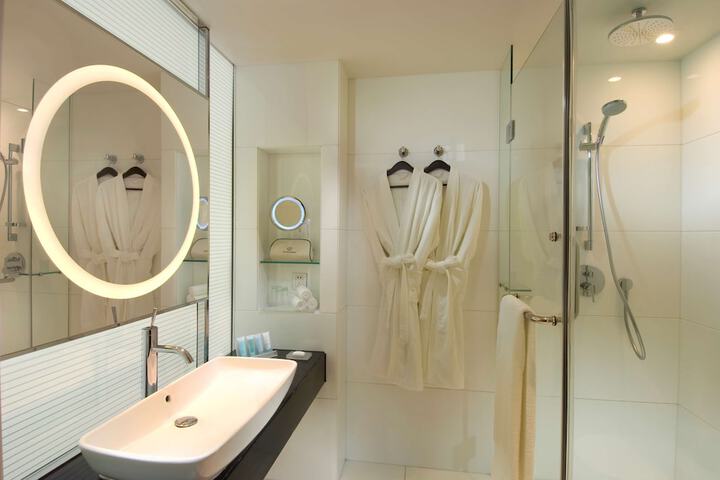 Clean Restrooms
