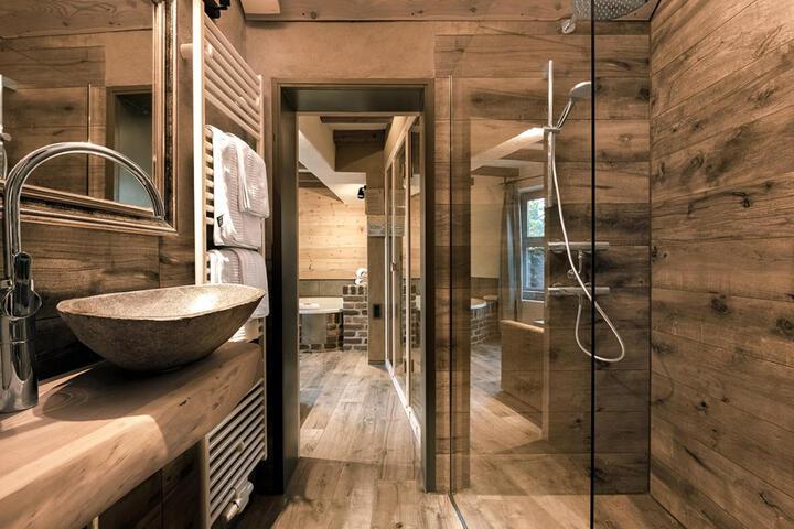Room 62 of 67