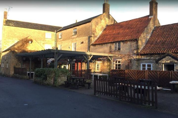 GEORGE HOTEL