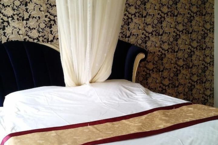 Room 10 of 58