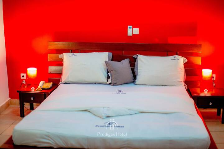 Room 10 of 307