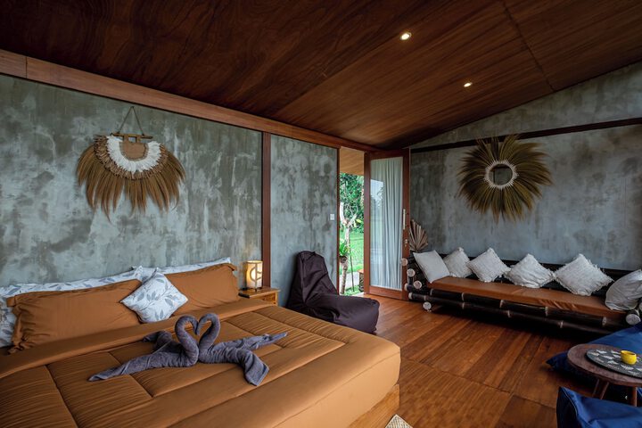 Room 12 of 47