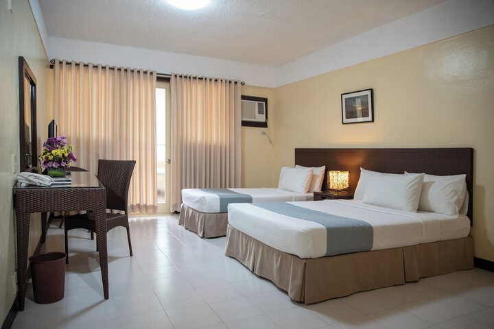 Room 4 of 49