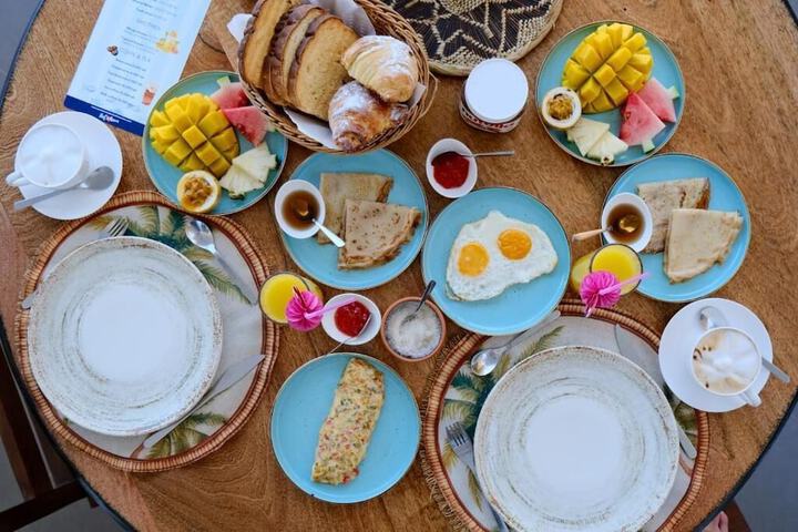 Breakfast/Coffee Service 42 of 57