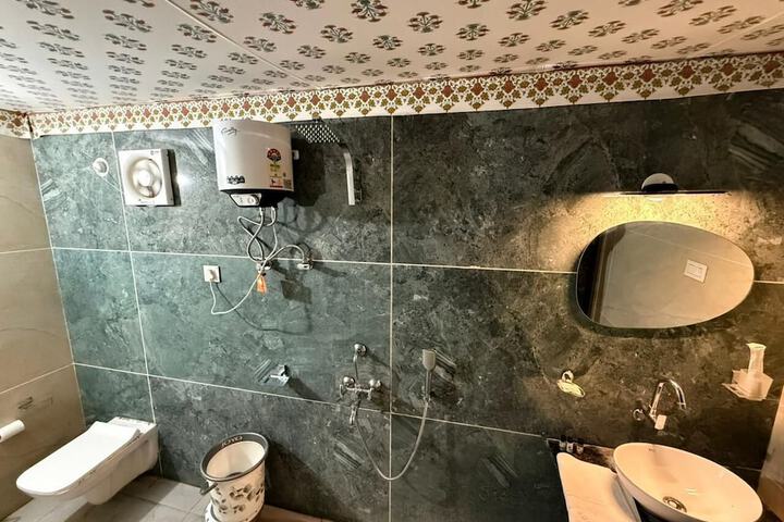 Room 38 of 51