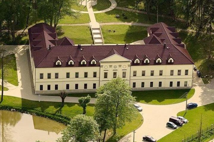 Zámek Kamenný Dvůr