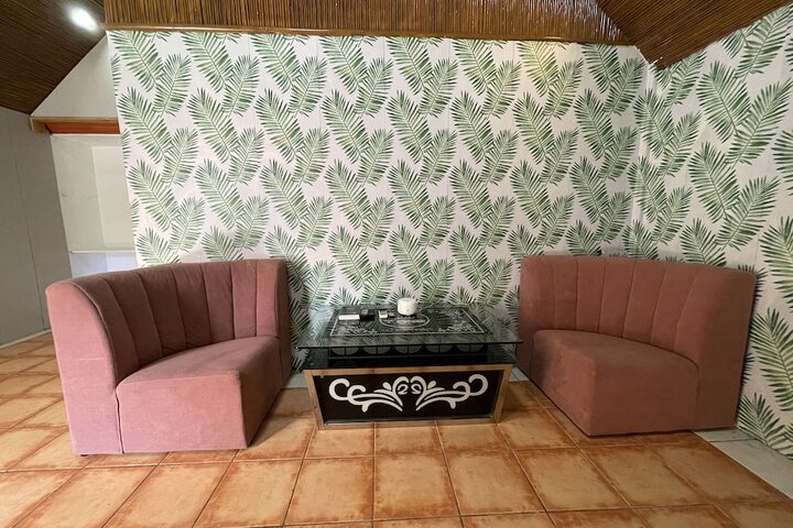 Room 4 of 42