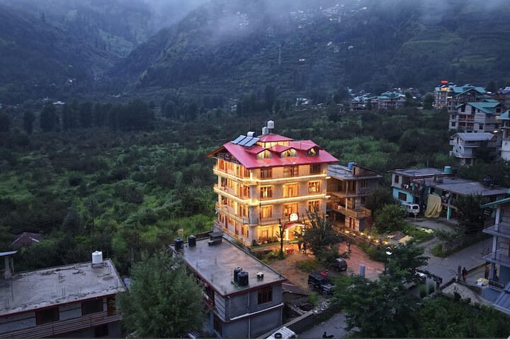 Hotel 74 of 89