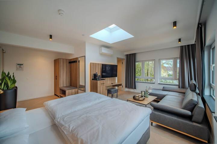 Room 7 of 70