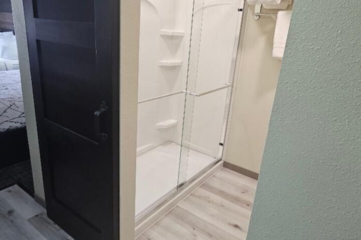 Room 69 of 105