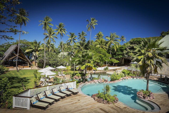 Hotel with Pool