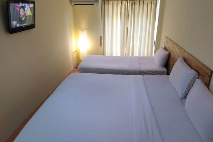 Room 7 of 39