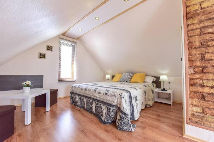 Room 10 of 59