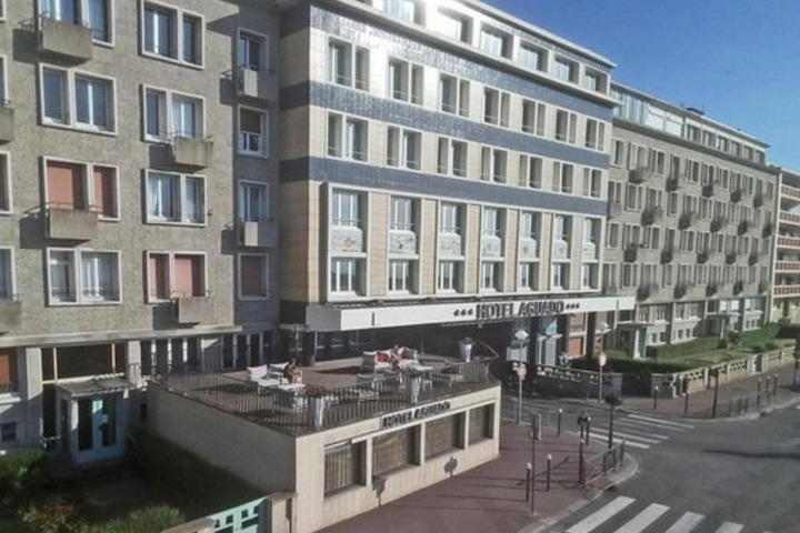 Hotel 49 of 52
