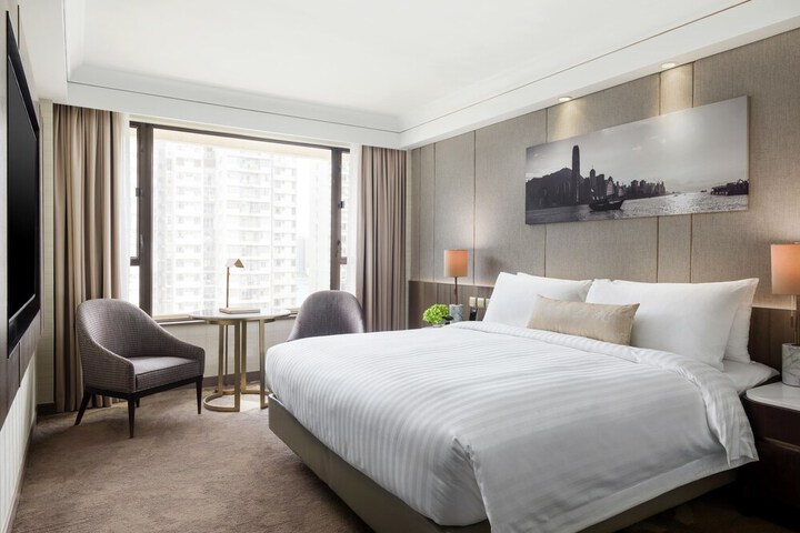 Room 41 of 48