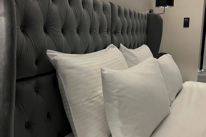Room 5 of 78