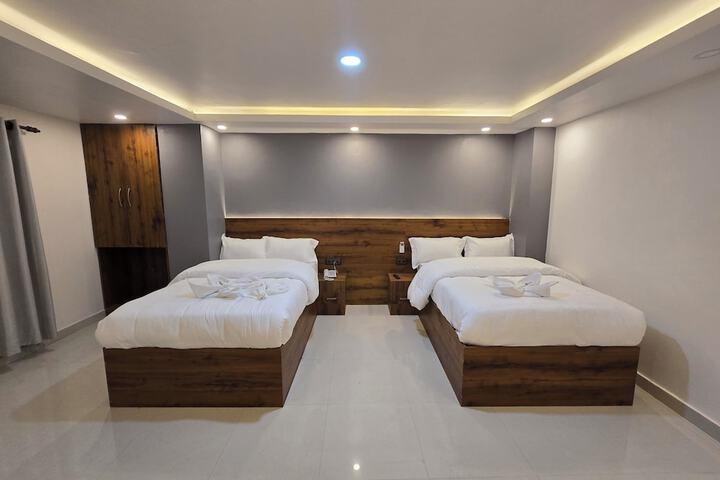 Room 8 of 19
