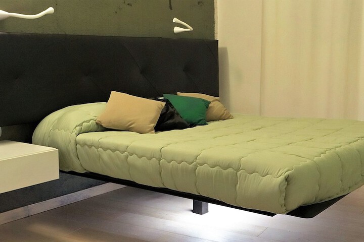 Room 4 of 42