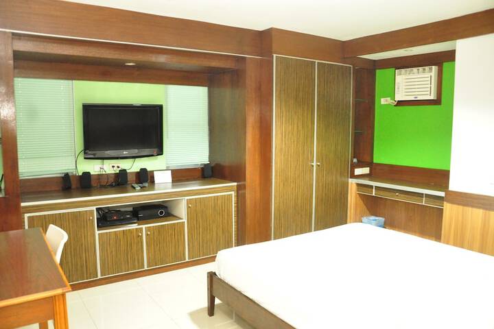 Room 7 of 43