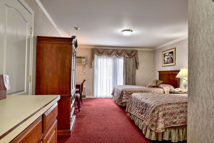 Double Bed Court Side View (6 of 18)