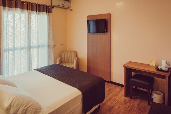 Room 33 of 88