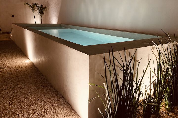 Pool 68 of 84
