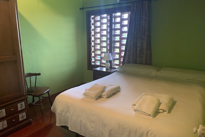 Room 7 of 27
