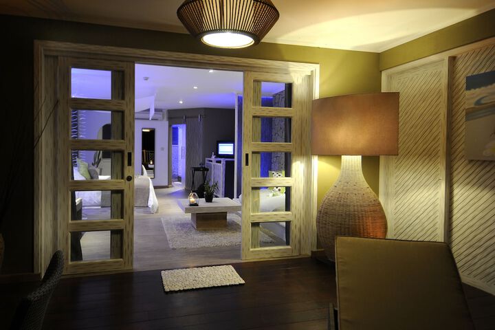 Room 8 of 120
