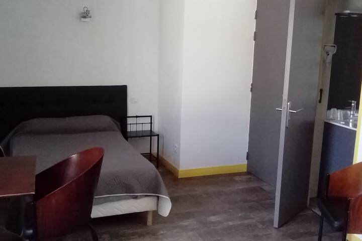 Room 3 of 36