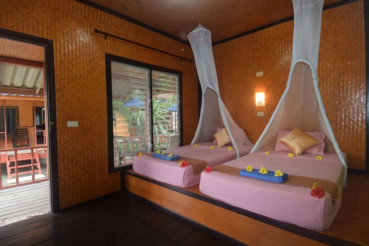 Room 28 of 73