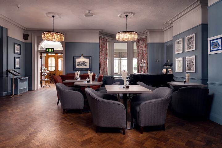 Lounge 95 of 110