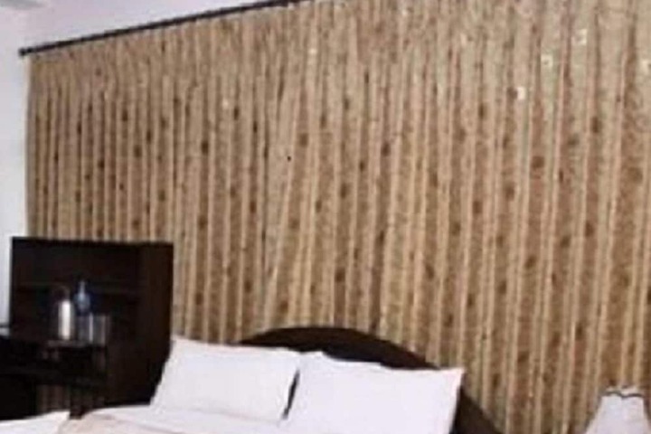 Room 3 of 4