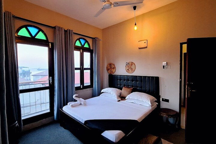 Room 22 of 32