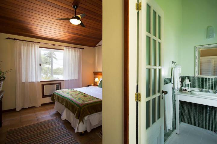 Room 17 of 100