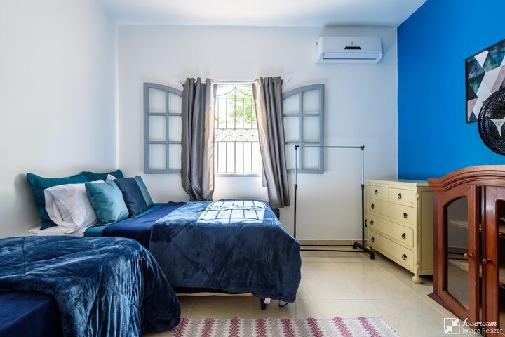 Room 30 of 201