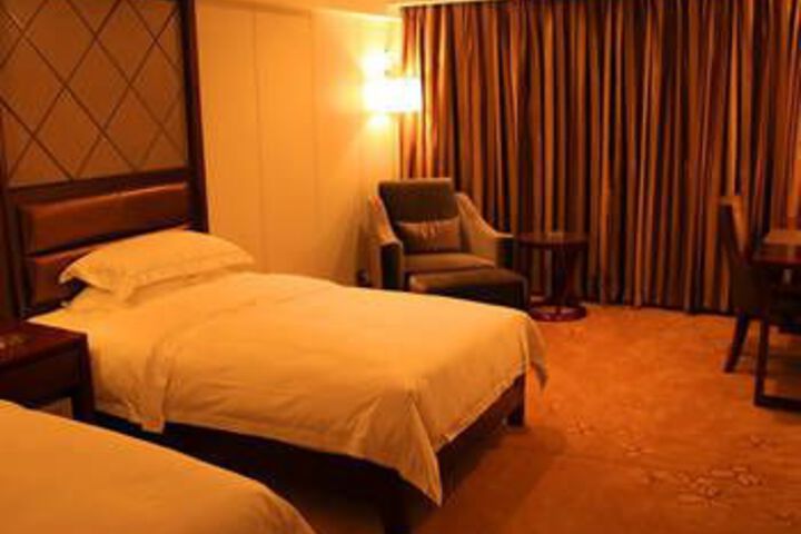 Room 14 of 20