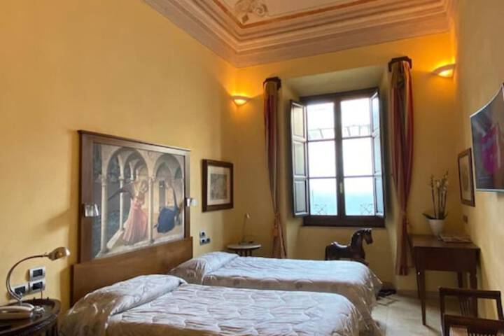Room 16 of 70